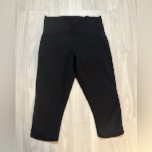 Lululemon Train Times Crop Leggingd 17”Black Sz 8 Mesh Venting Full-On® Luxtreme - Picture 8 of 9